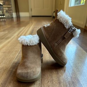Toddler UGG Boots - 4/5